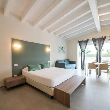 A Casa Di Sabina 2* 代森扎诺-德尔加达